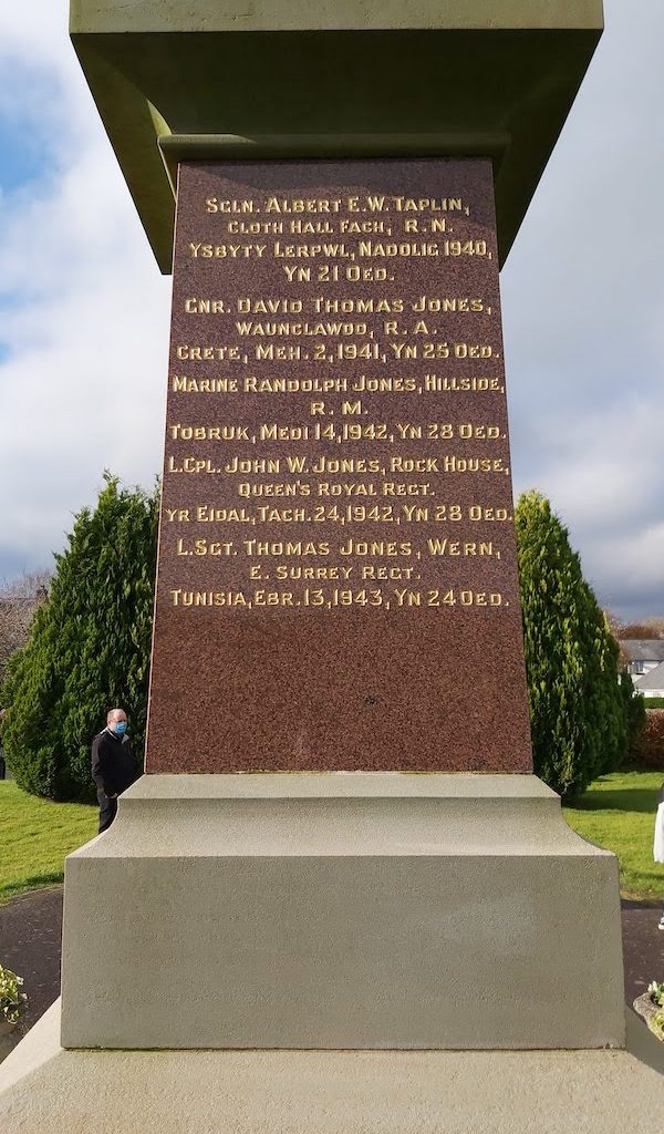 Llanddewi Brefi War Memorial-East face